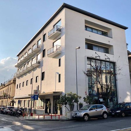Hotel Cineapollo - Ogni Camera Un Film! Messina Ngoại thất bức ảnh