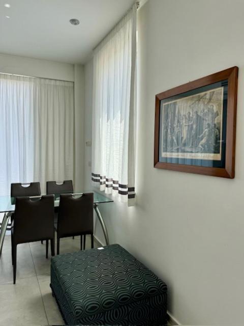 Hotel Cineapollo - Ogni Camera Un Film! Messina Ngoại thất bức ảnh