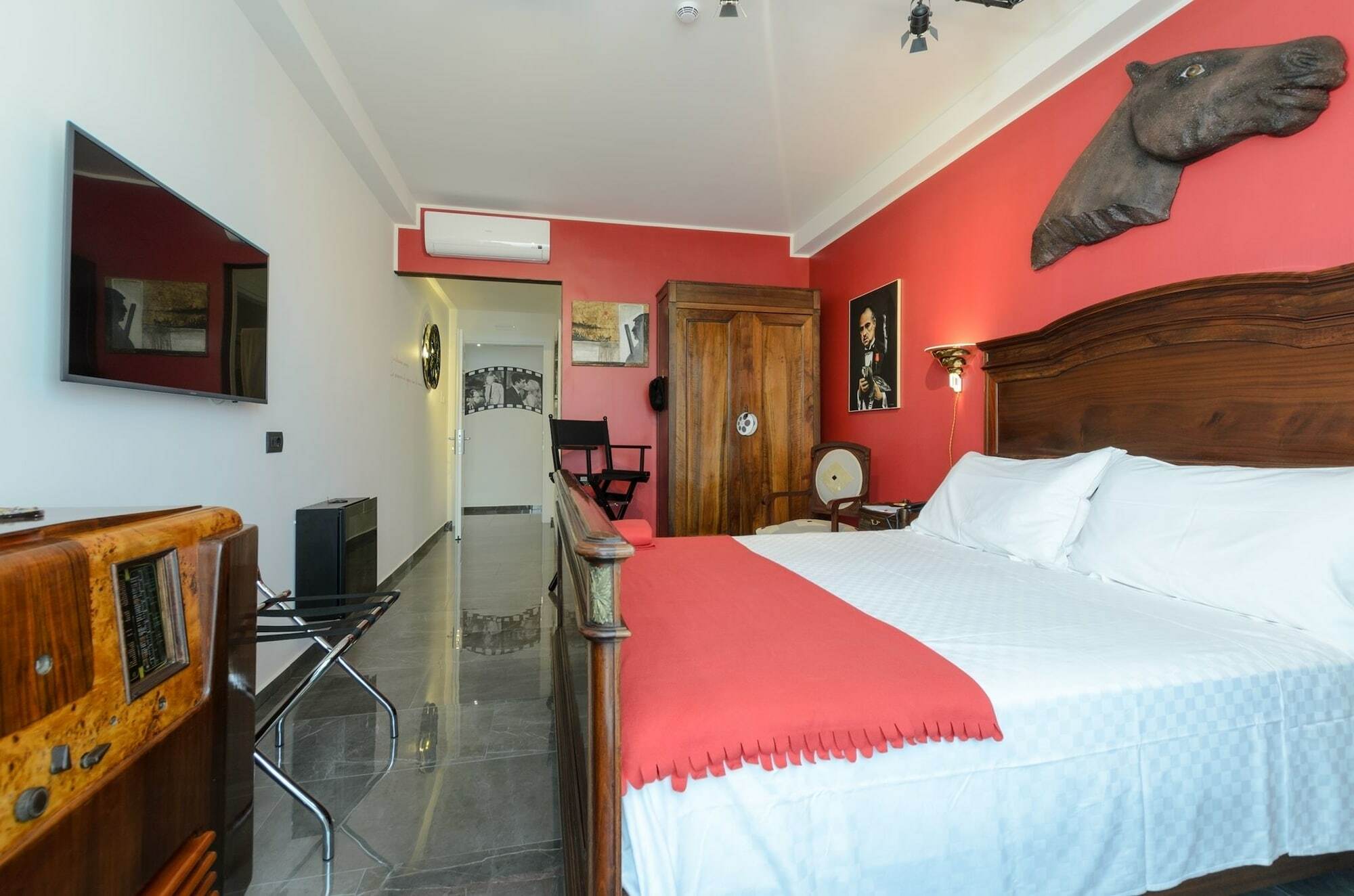 Hotel Cineapollo - Ogni Camera Un Film! Messina Ngoại thất bức ảnh